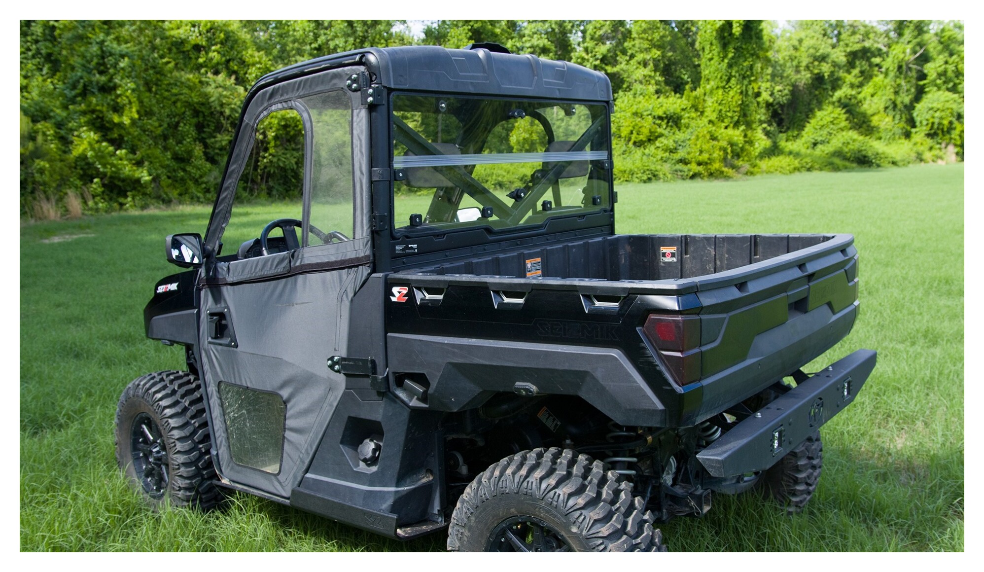 seizmik_folding_polycarbonate_rear_windshield_can_am_defender20162020_clear.jpg Seizmik Folding Poly Rear Windshield Can-Am Defender 2016-2021 - Image 1